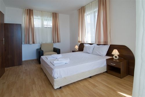 Aparthotel Lighthouse Sveti Vlas Exteriér fotografie